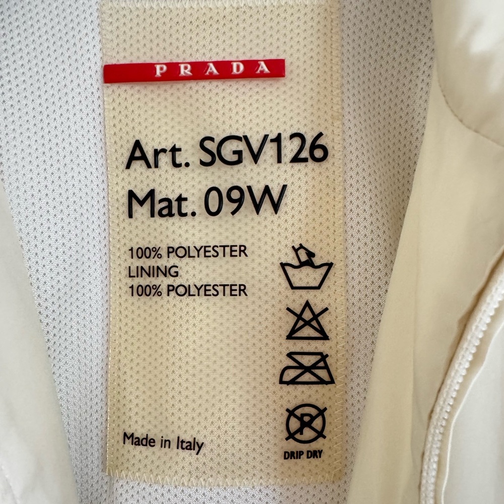 Prada Vintage Y2K SGV126 Nylon Windbreaker Jacket Size Tg. 46 /Us Size Small - Picture 3 of 10
